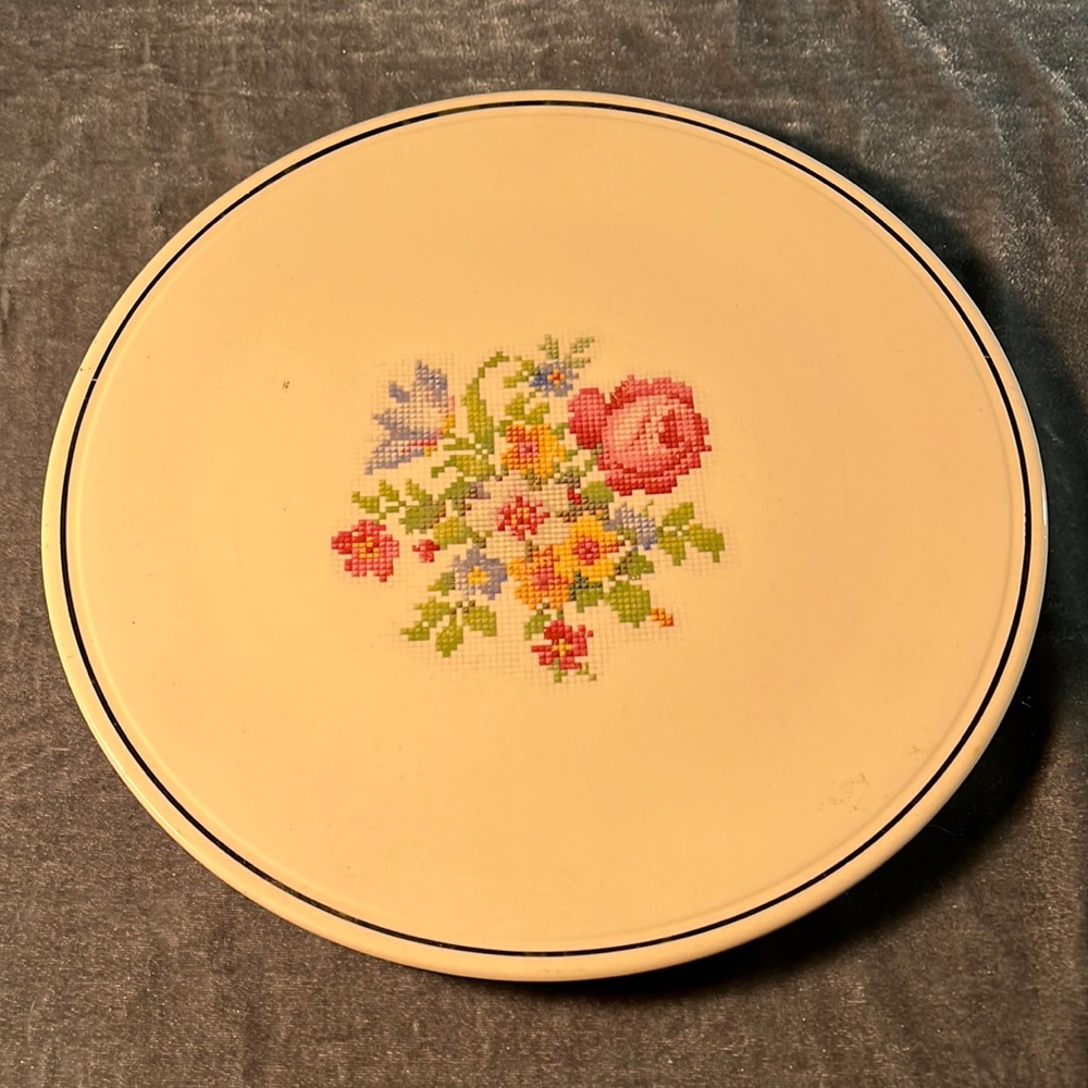 VTG Needlepoint Plate